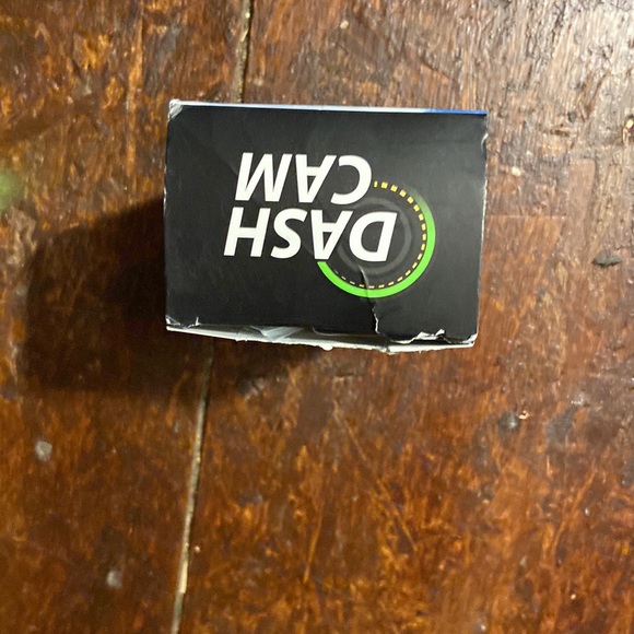 NIB dash cam 2.4” HD LCD display record in HD 1080p video - Picture 4 of 6